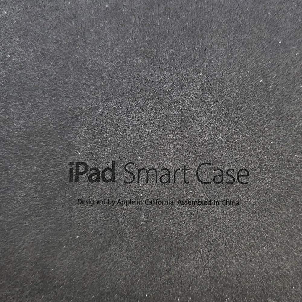 iPad Air (WiFi) 64GB 9.7” Excellent Cond, Tested, Apple Smart Cover incl.